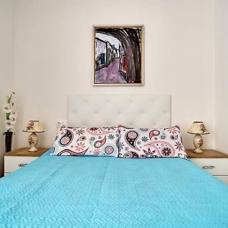Cozy Studio Apartment Near The Beach Torrevieja Exteriör bild