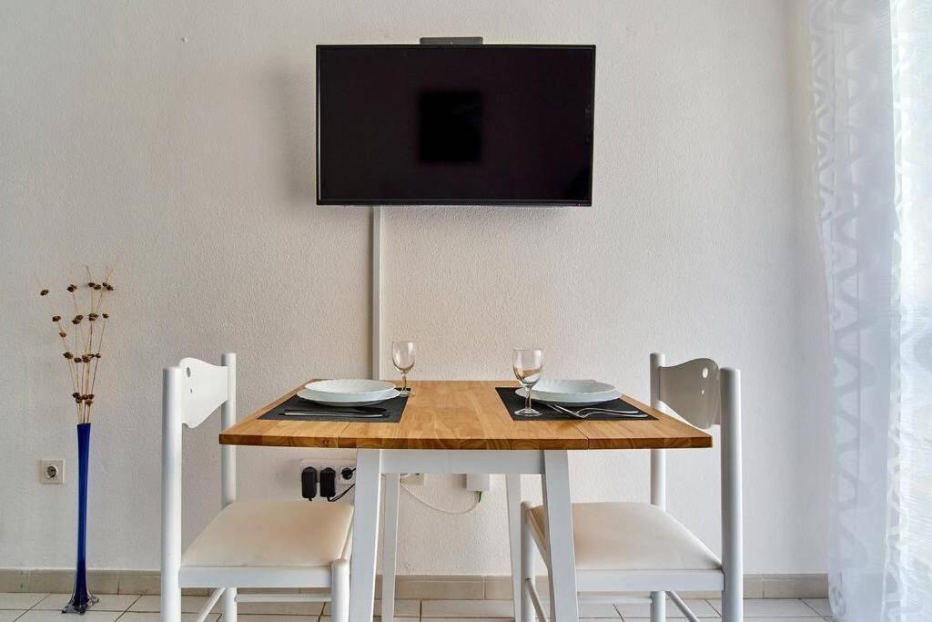 Cozy Studio Apartment Near The Beach Torrevieja Exteriör bild