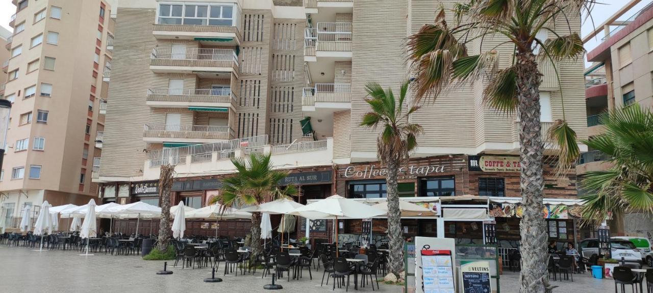 Cozy Studio Apartment Near The Beach Torrevieja Exteriör bild